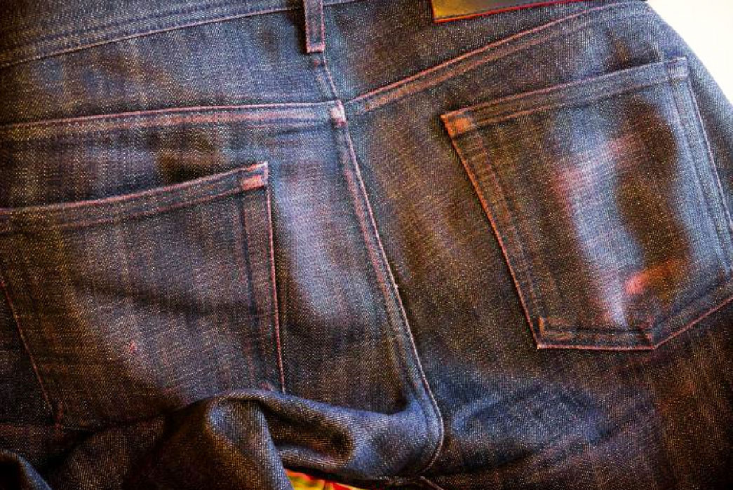 fade-friday-nf-red-core-selvedge-various-stages-of-wear-back-top-pockets