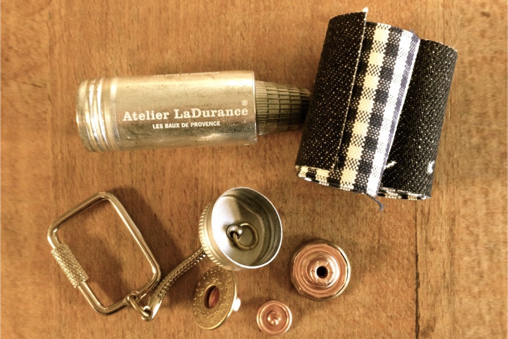 the-return-of-atelier-ladurance-buttons-and-material