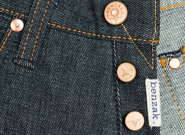 Button fly detailing
