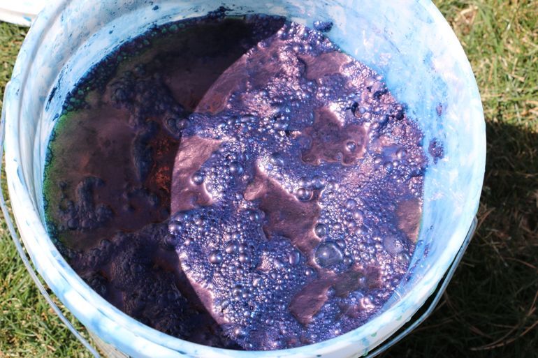 bubbly indigo bucket