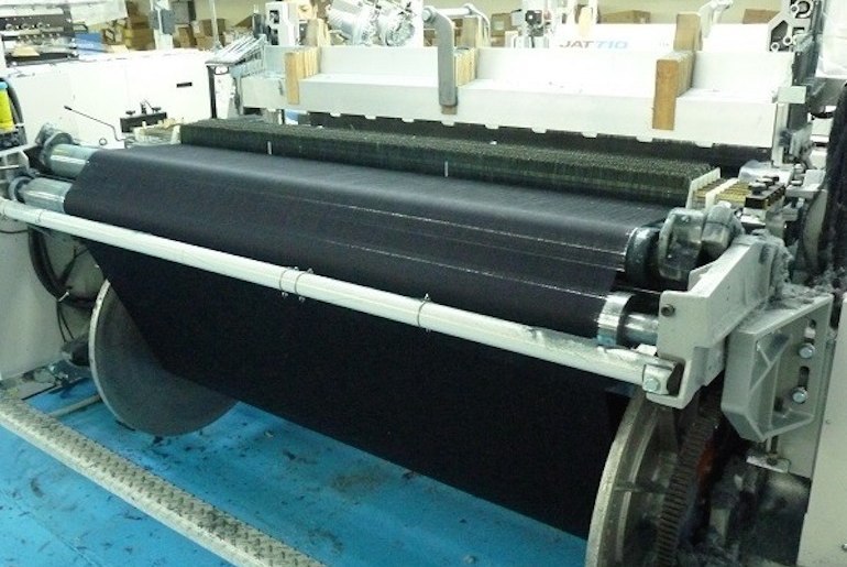 A modern projectile loom.