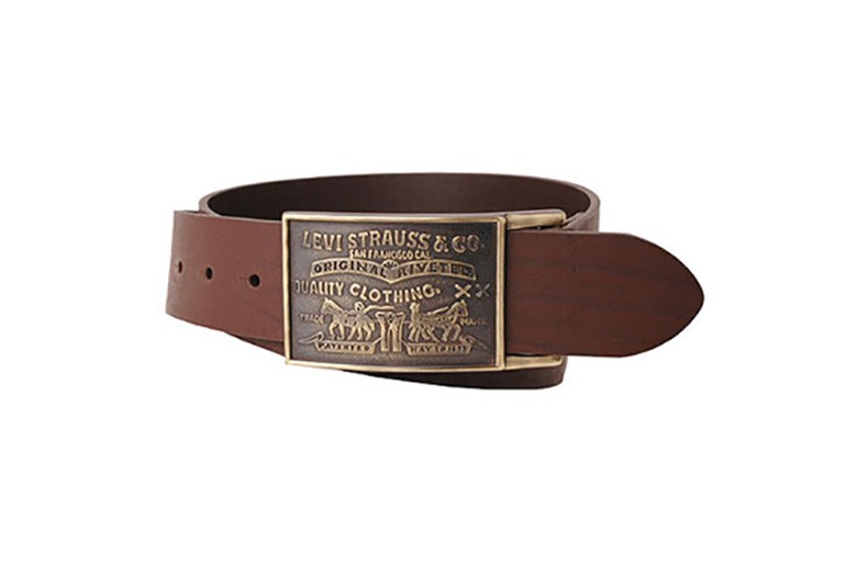 Fade of the Day – Levi’s Buckle Belt (30 Years)