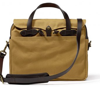 filson-256-classic-briefcase-review-worn-out-beige-bag