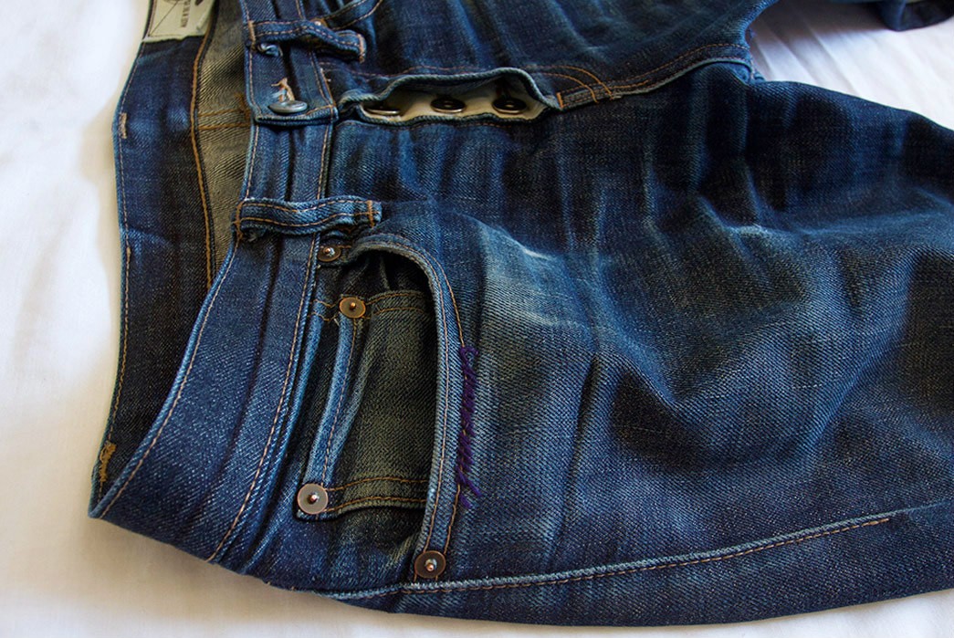 Fade of the Day - Rogue Territory Stanton 11 oz. (14 Months, 1 Wash) Front Pocket