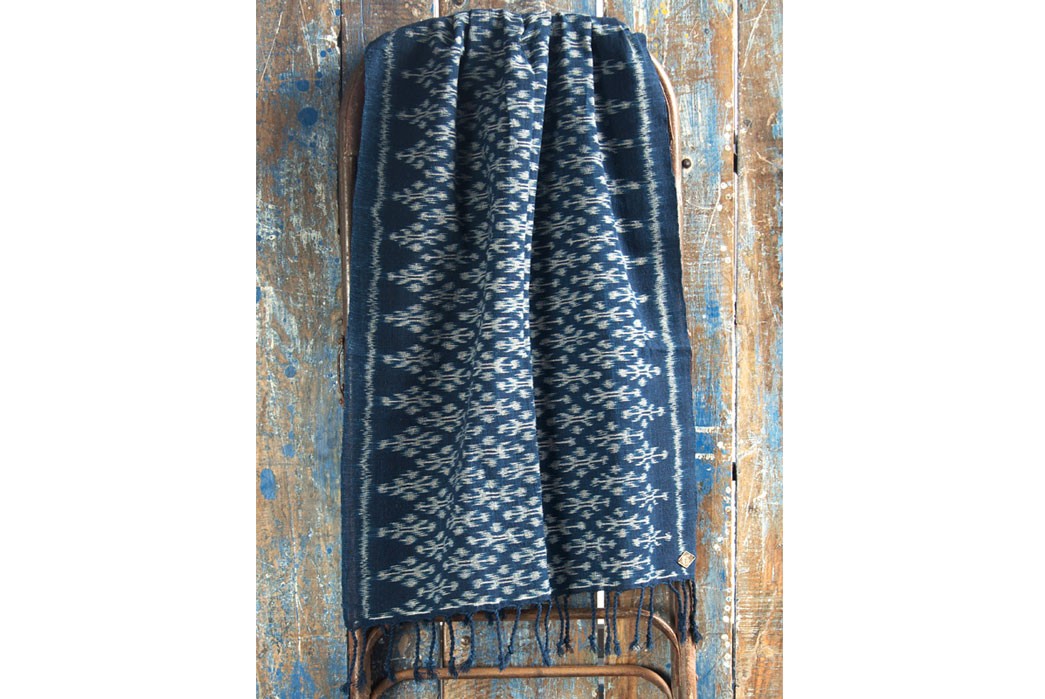 Indigo-People-AW16-Handloomed-and-Hand-dyed-Accessories-Jimmu-Scarf