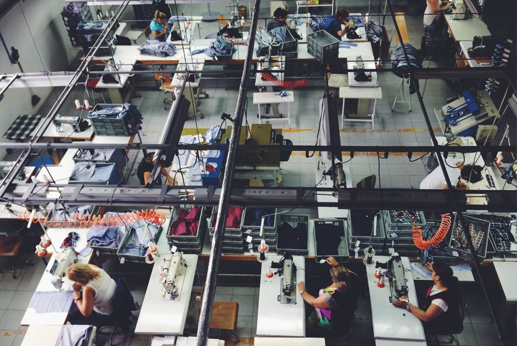 Made-in-NYC-(How-the-Garment-District-Helps-Young-Brands)---Beneath-the-Surface-seaming-machines