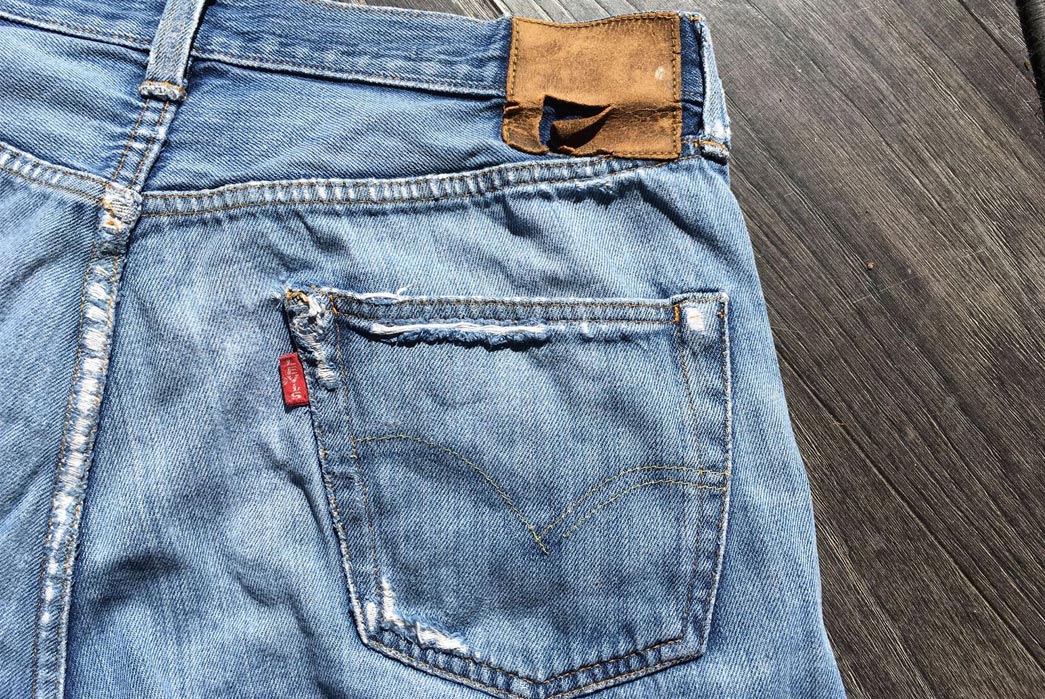 fade-of-the-day-levis-vintage-clothing-501-cut-off-shorts-back-close-up-patch