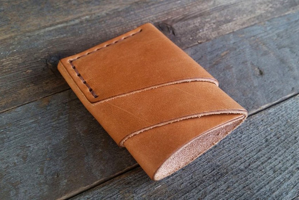 craft-and-lore-port-wallet