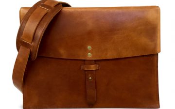 jackson-wayne-saddle-tan-8oz-leather-messenger-bag-front