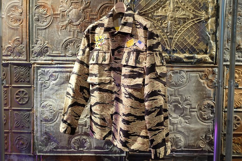 the-real-mccoys-clutch-collection-booth-tiger-stripe-camo-jacket