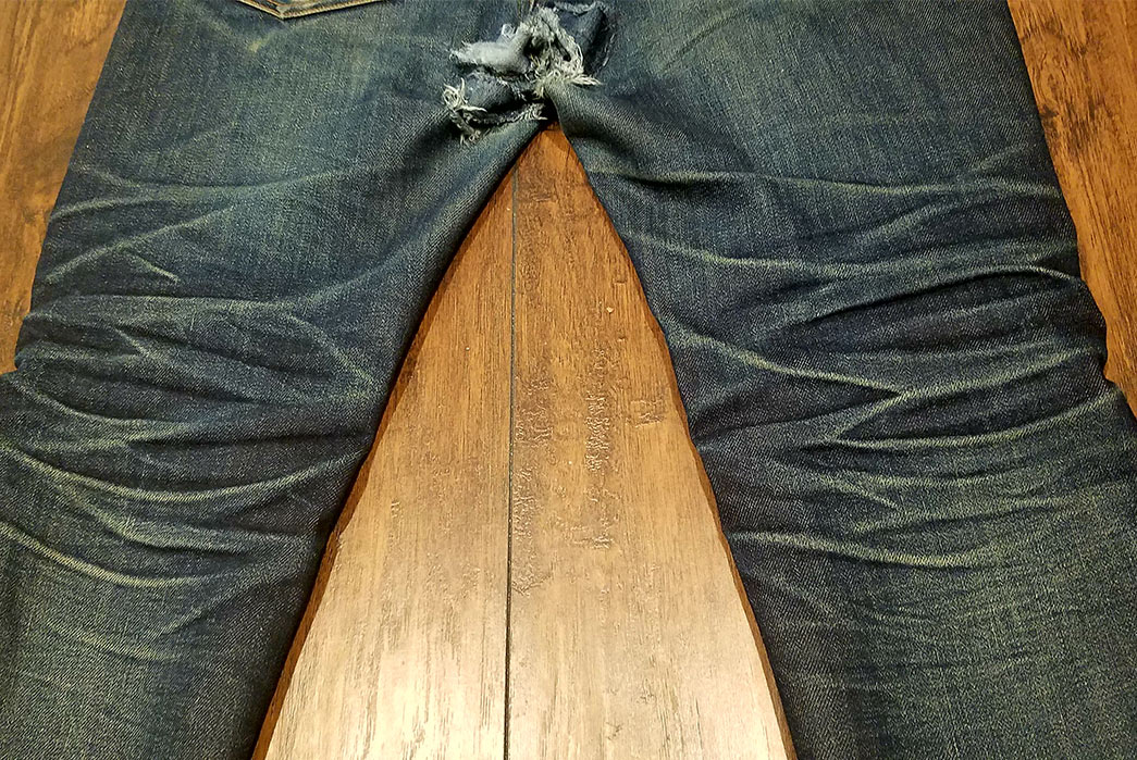 fade-of-the-day-a-p-c-petit-standard-13-months-2-washes-1-soak-back-and-hole-between-legs