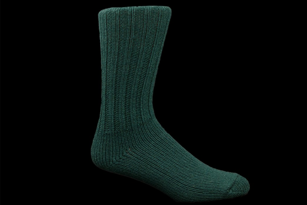 the-heddels-affordable-holiday-gift-guide-the-hill-side-merino-wool-ragg-socks