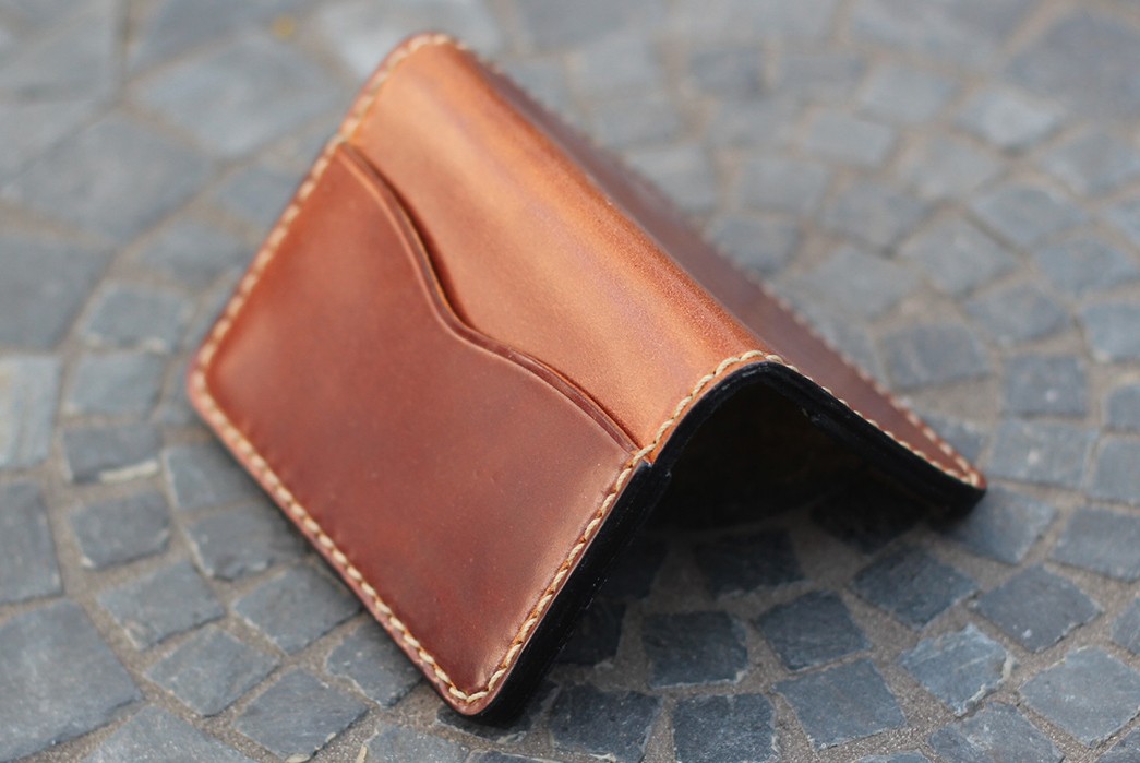 leather-card-holders-five-plus-one-guarded-goods-warden-card-holder-in-shinki-hikaku-black-brown-shell-cordovan