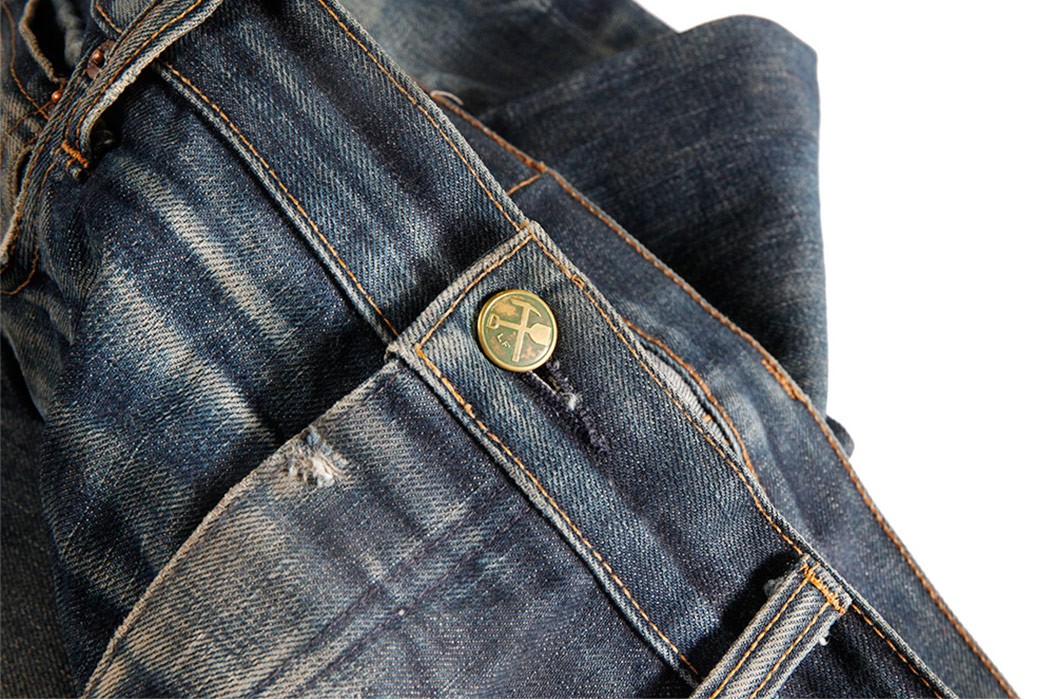 fade-of-the-day-left-field-chelsea-17-oz-17-months-2-washes-3-soaks-front-button