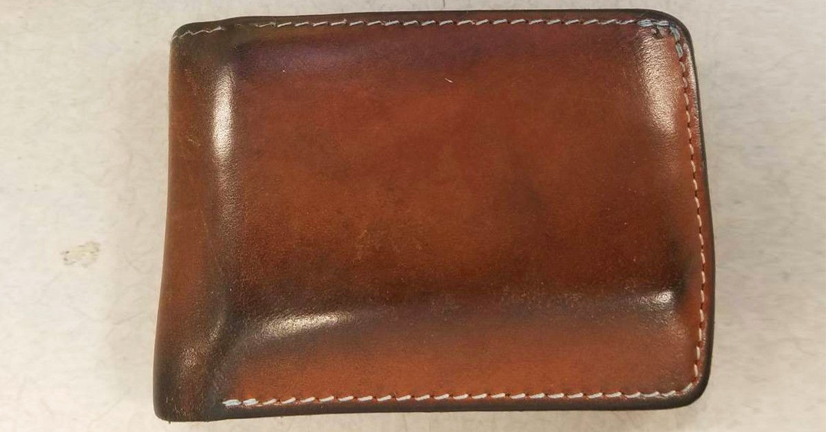social-Fade-of-the-Day---Tanner-Goods-Natural-Bifold-Wallet-(3-Years)-front