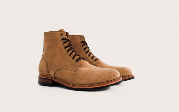 Oak-Street-Bootmakers-Natural-Chromexcel-Roughout-Trench-Boot-Oblique