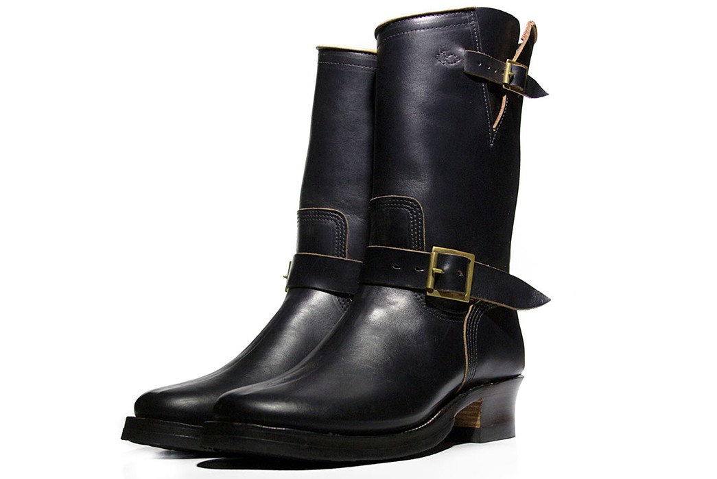 The-Three-Tiers-of-Welted-Boots-and-Shoes-Entry,-Mid,-and-End-Level-Role-Club-Engineer-Boots-in-black