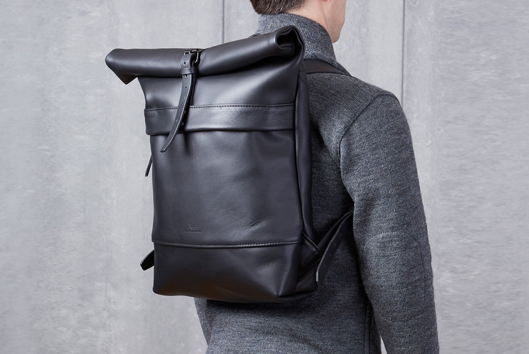 Atelier-De-L'Armee-Introduces-Their-All-Leather-Commuter-Pack-model-back