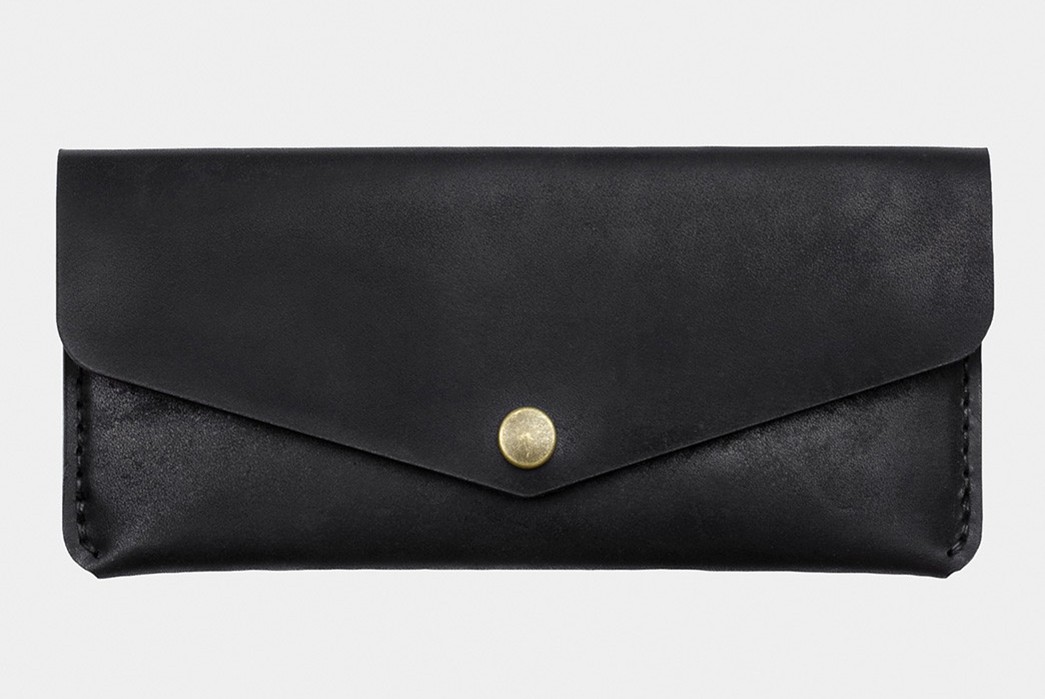 Winter-Session's-New-Long-Wallet-Comes-in-a-Variety-of-Horween-Dublin-Leathers-black-front
