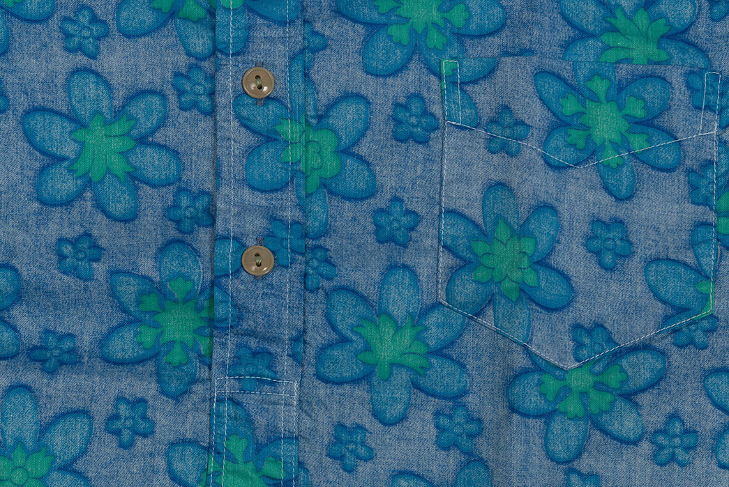 Deadstock-1960s-Hawaiian-Print-Sateen-Goes-into-Runabout-Goods'-Vacation-Shirt-blue-front-detailed