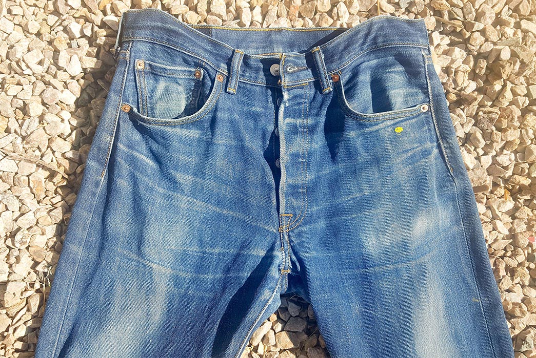 Fade-of-the-Day---Levi's-501-STF-(10-Months,-1-Wash,-2-Soaks)-front-top