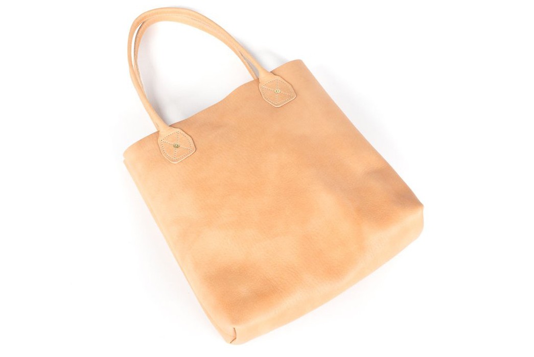 Wood-&-Faulk-Special-Edition-Natural-Veg-Tan-Leather-Slouch-Tote-front-layed