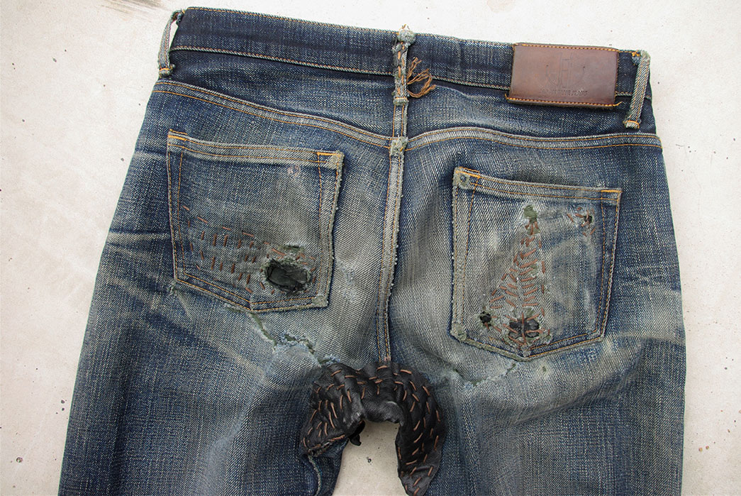 Fade-Friday---Japan-Blue-Jeans-JB0412-ML-(15-Months,-2-Soaks)-back-top