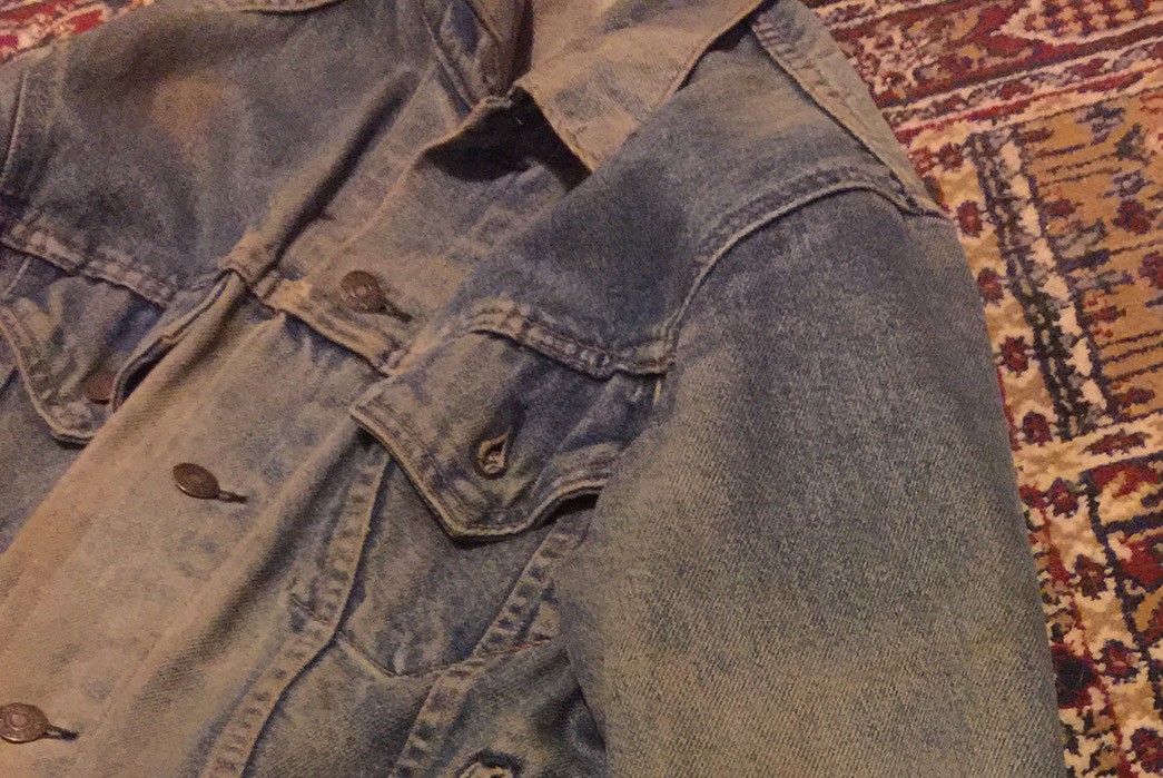 Fade-of-the-Day---Levi's-Type-3-Trucker-Jacket-(10+-Years,-Unknown-Washes)-front-left