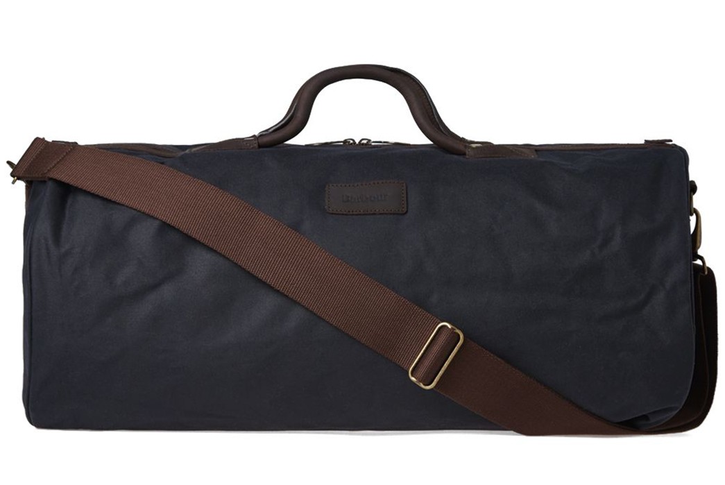 Duffel-Bags---Five-Plus-One-4)-Barbour-Wax-Holdall-in-Navy