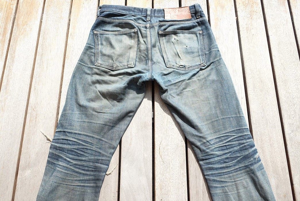 Fade-of-the-Day---Naked-&-Famous-Super-Skinny-Guy-Stretch-Selvedge-(2.5-Years,-2-Washes,-1-Soak)-back