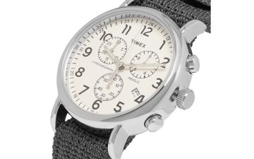 Minimalist-Quartz-Chronograph-Watches---Five-Plus-One-1)-Timex-Weekender-Chronograph-detailed