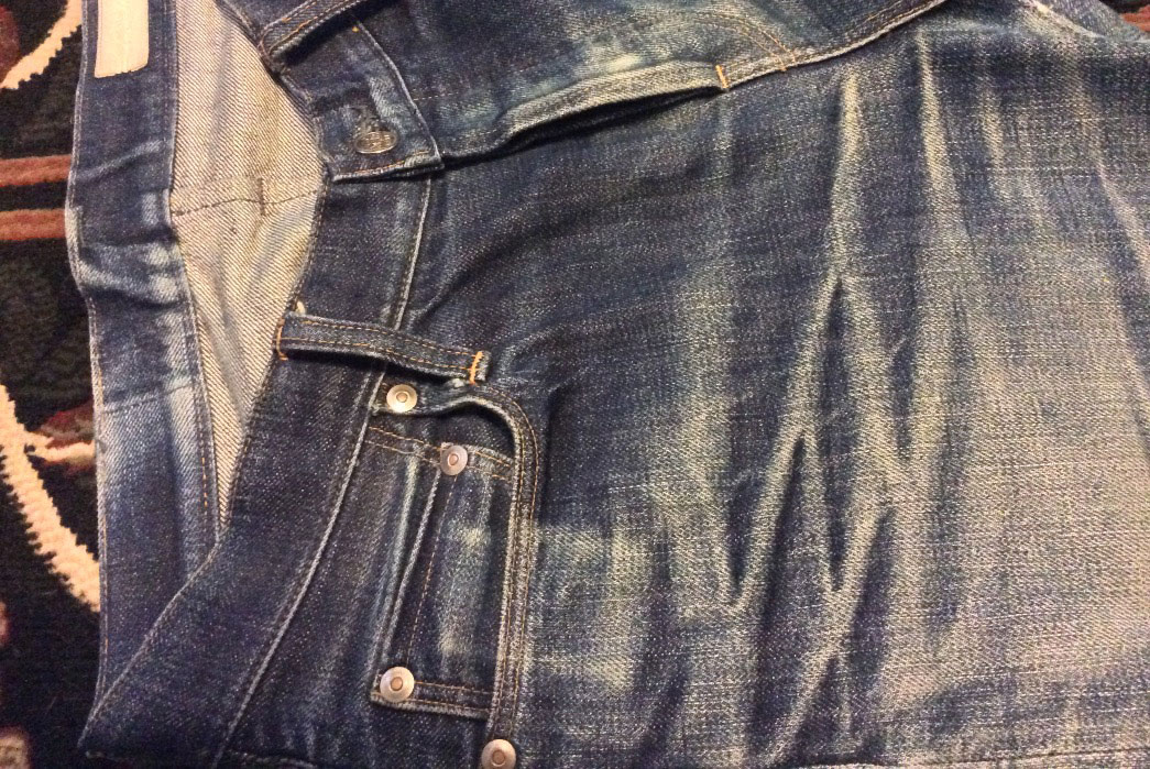 Fade-Friday---Big-John-R009-(10-Months,-2-Washes,-2-Soaks)-front-top-righr-pocket