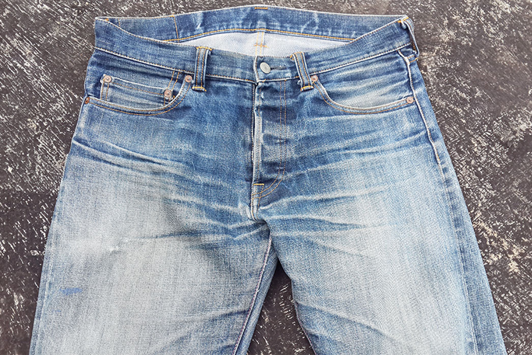 Fade-Friday---Momotaro-x-Japan-Blue-0700SP-(~4-Years,-Unknown-Washes)-front-top