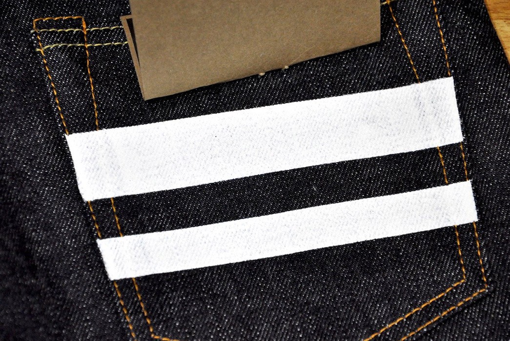 Momotaro-0405-VSP-High-Taper-Fit-Jeans-back-top-right-pocket