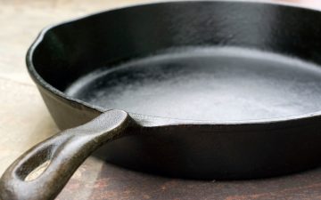 tis-the-seasoning-all-about-cast-iron-skillets-inside