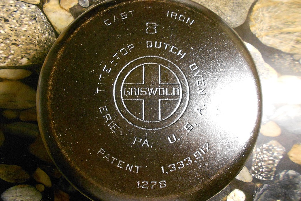 tis-the-seasoning-all-about-cast-iron-skillets-wagner-cast-iron-bottom