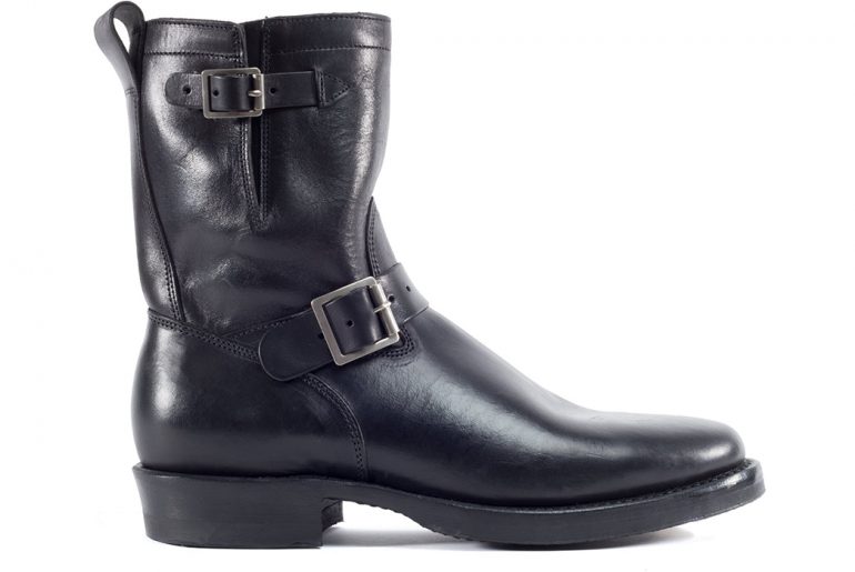 Viberg-Italian-Horsebutt-Engineer-Boots-black-single-side
