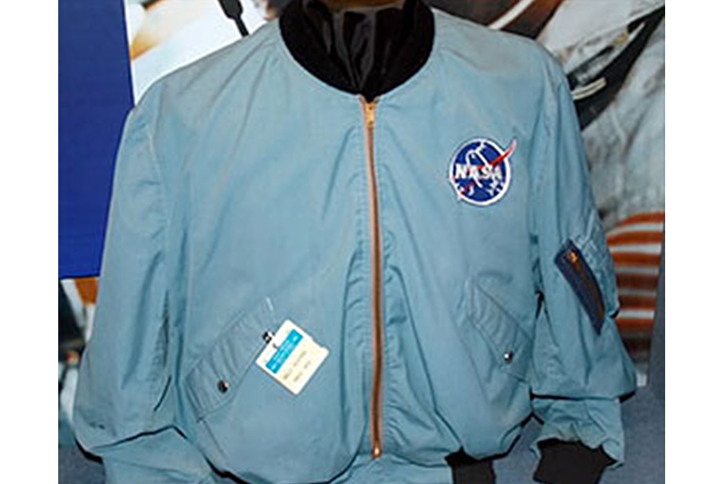 american-flight-jackets-from-1947-to-present-the-complete-guide-actual-apollo-jacket-from-the-astronaut-hall-of-fame-image-via-collectspace