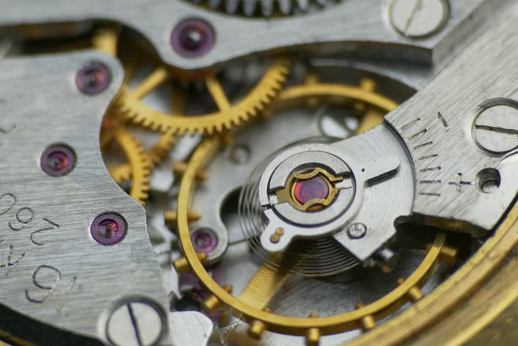 know-your-watch-movements-quartz-vs-mechanical-detailed-mechanism