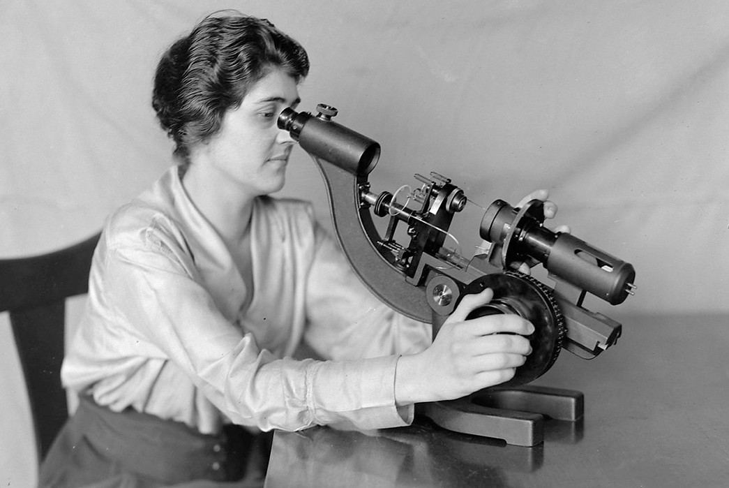 american-optical-history-philosophy-and-iconic-products-female-on-microscop