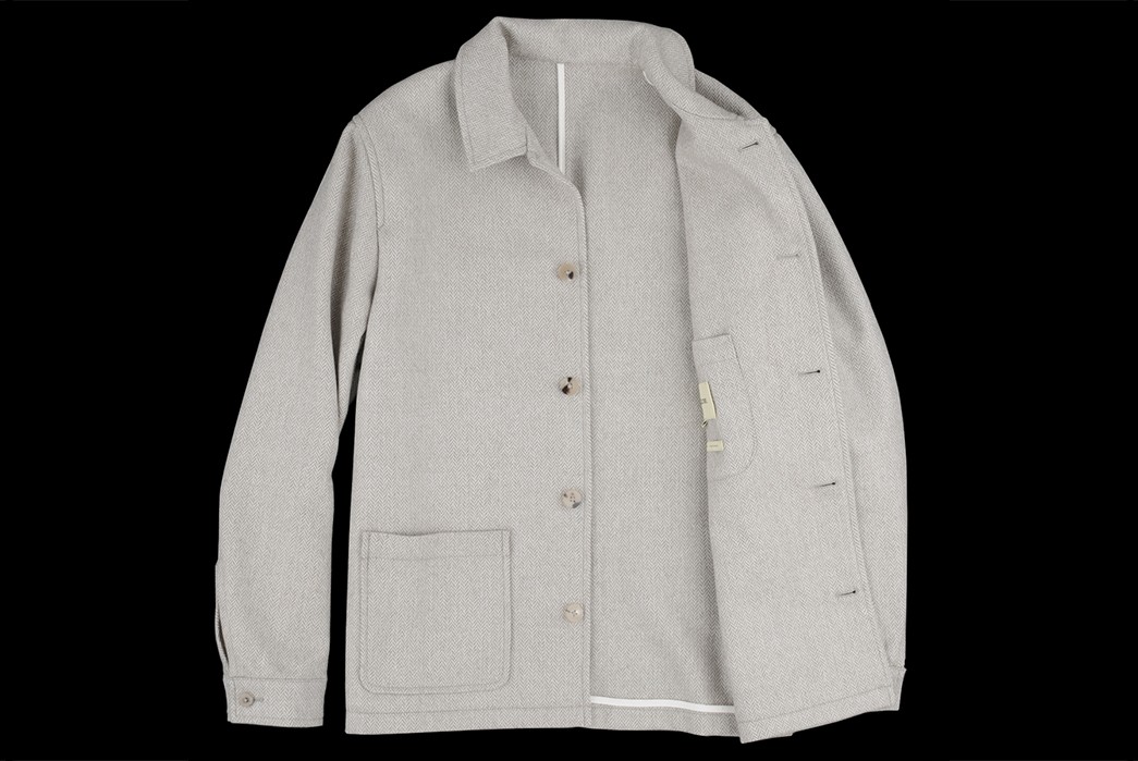 de-bonne-facture-revives-1960s-deadstock-fabric-for-their-work-jacket-front-open