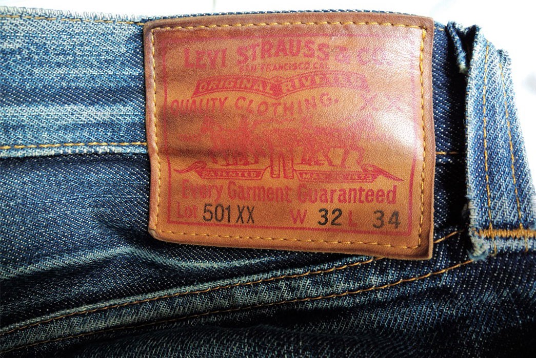 fade-of-the-day-lvc-1947-501-3-years-unknown-soaks-back-leather-patch