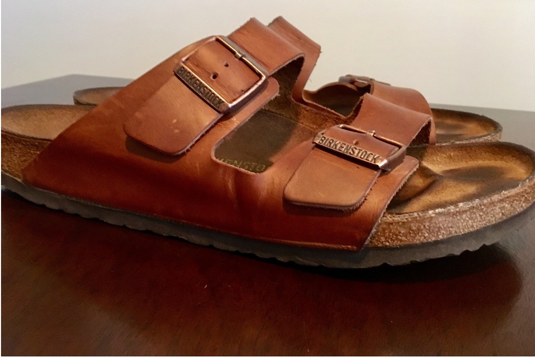 fade-of-the-day-birkenstock-arizona-1-year-pair-side