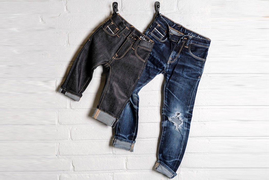 fade-of-the-day-denim-lab-mini-lab-slim-nova-200-dry-6-months-2-washes-unknown-washes-front-hanged