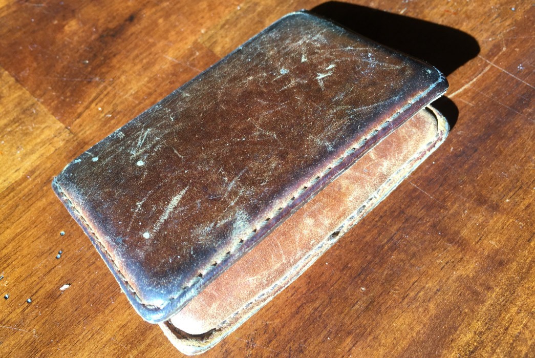 fade-of-the-day-saddleback-leather-cardholder-10-years-closed-3