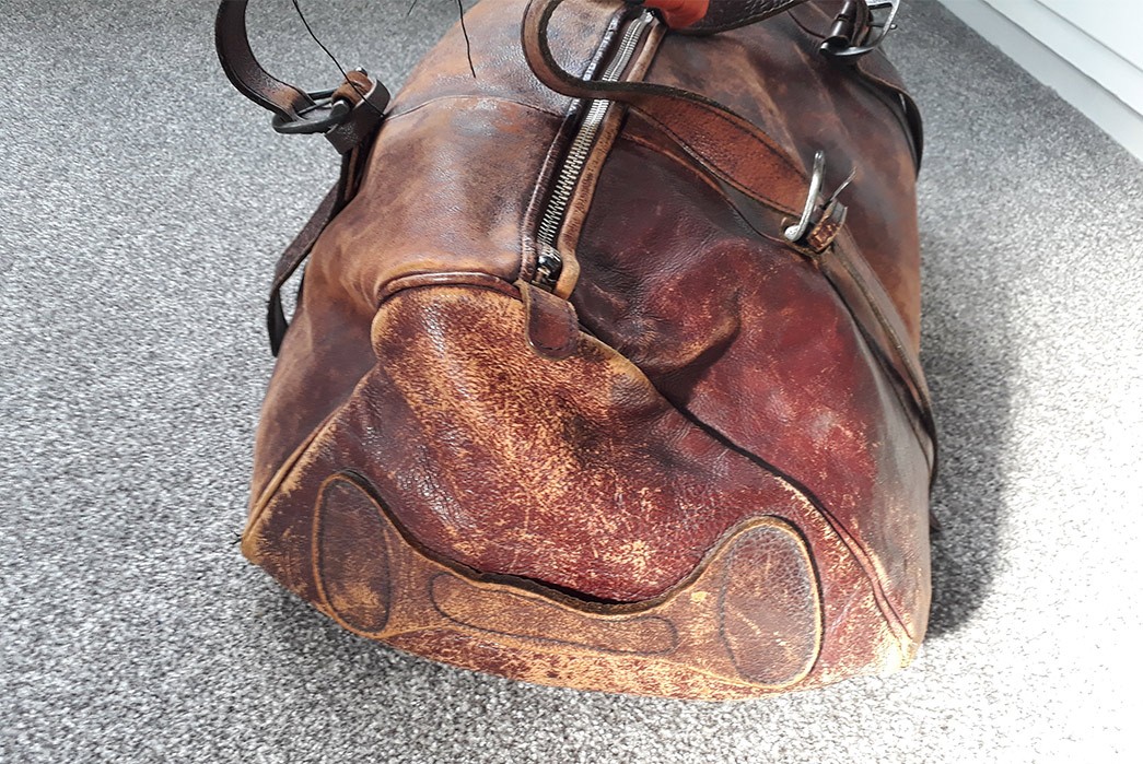 fade-of-the-day-vintage-leather-bag-33-years-side-2