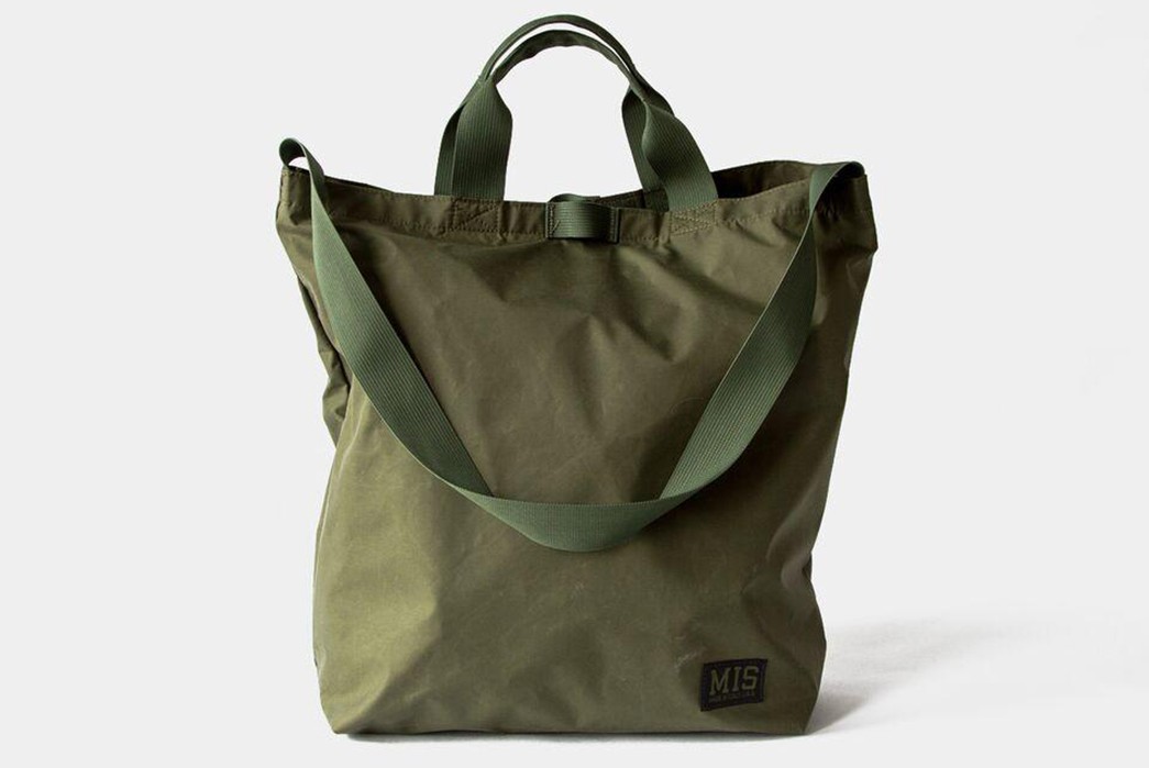 mis-waterproof-carrying-bag-front