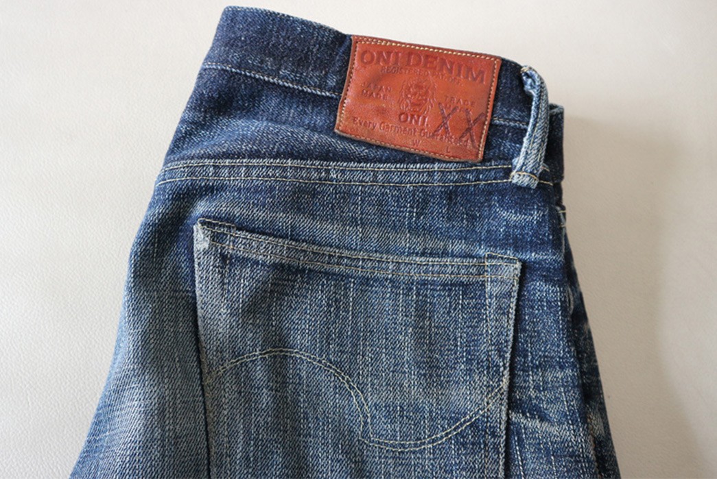 fade-friday-oni-517xx-2-years-4-washes-1-soak-back-right-pocket-and-leather-patch-2
