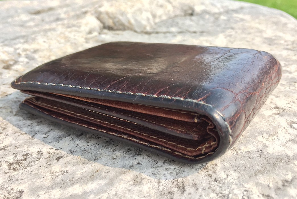 fade-of-the-day-fossil-traveler-wallet-10-years-closed-2