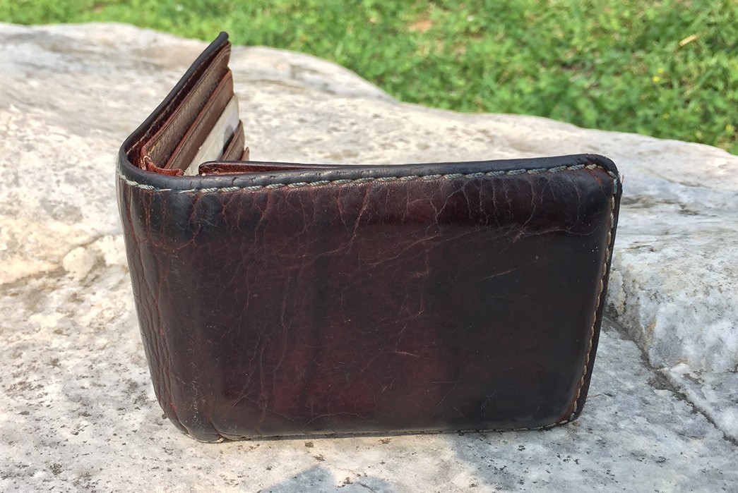 fade-of-the-day-fossil-traveler-wallet-10-years-open-outside-2